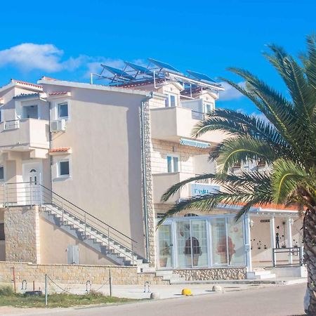 Apartments In Rogoznica 36019 Exterior foto