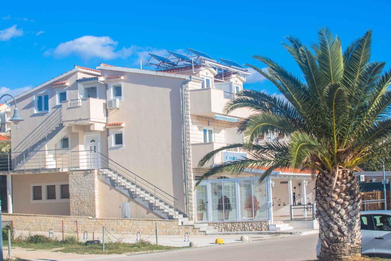 Apartments In Rogoznica 36019 Exterior foto